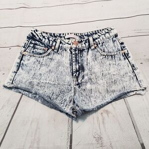 Refuge Jean Shorts Sz 2 Acid Washed Denim Cut Offs